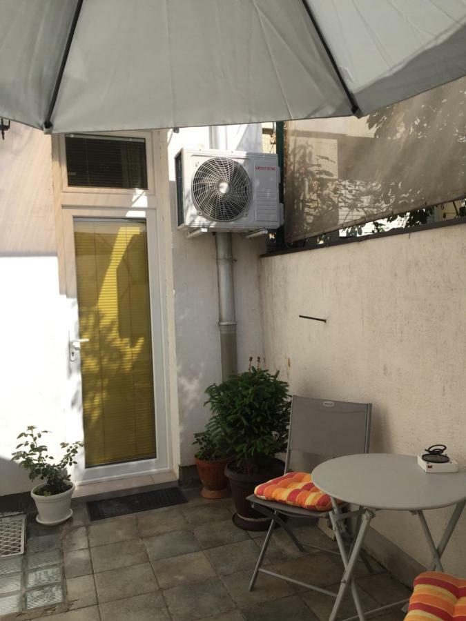 Crown Street Garden Studio Beograd Bagian luar foto